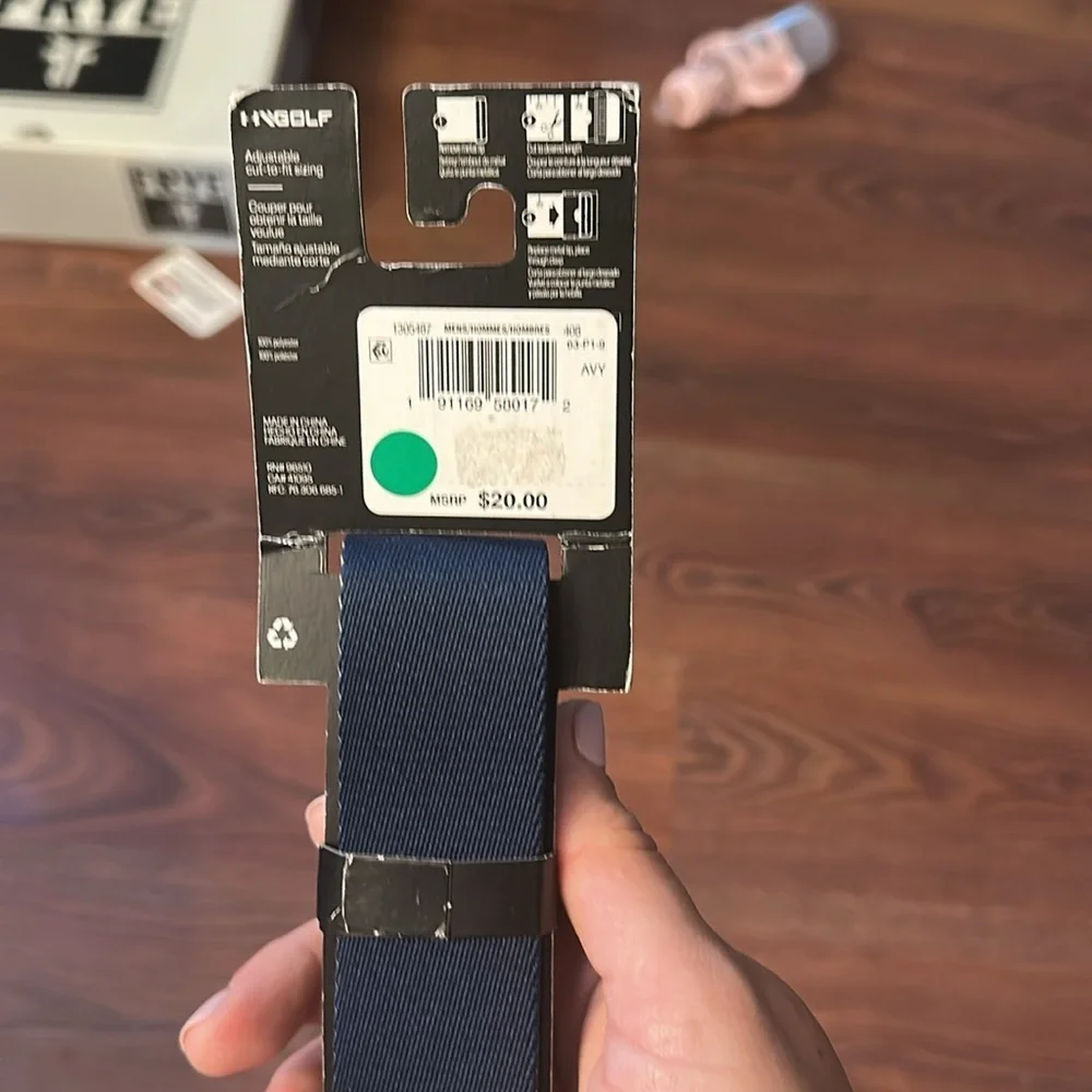 NWT reversible webbing Under Armour golf belt OSFM - one ribbed one smooth
